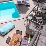 Fd Luxury * Náuplia